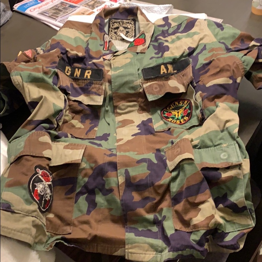 Guns and roses collectible vintage camo jacket